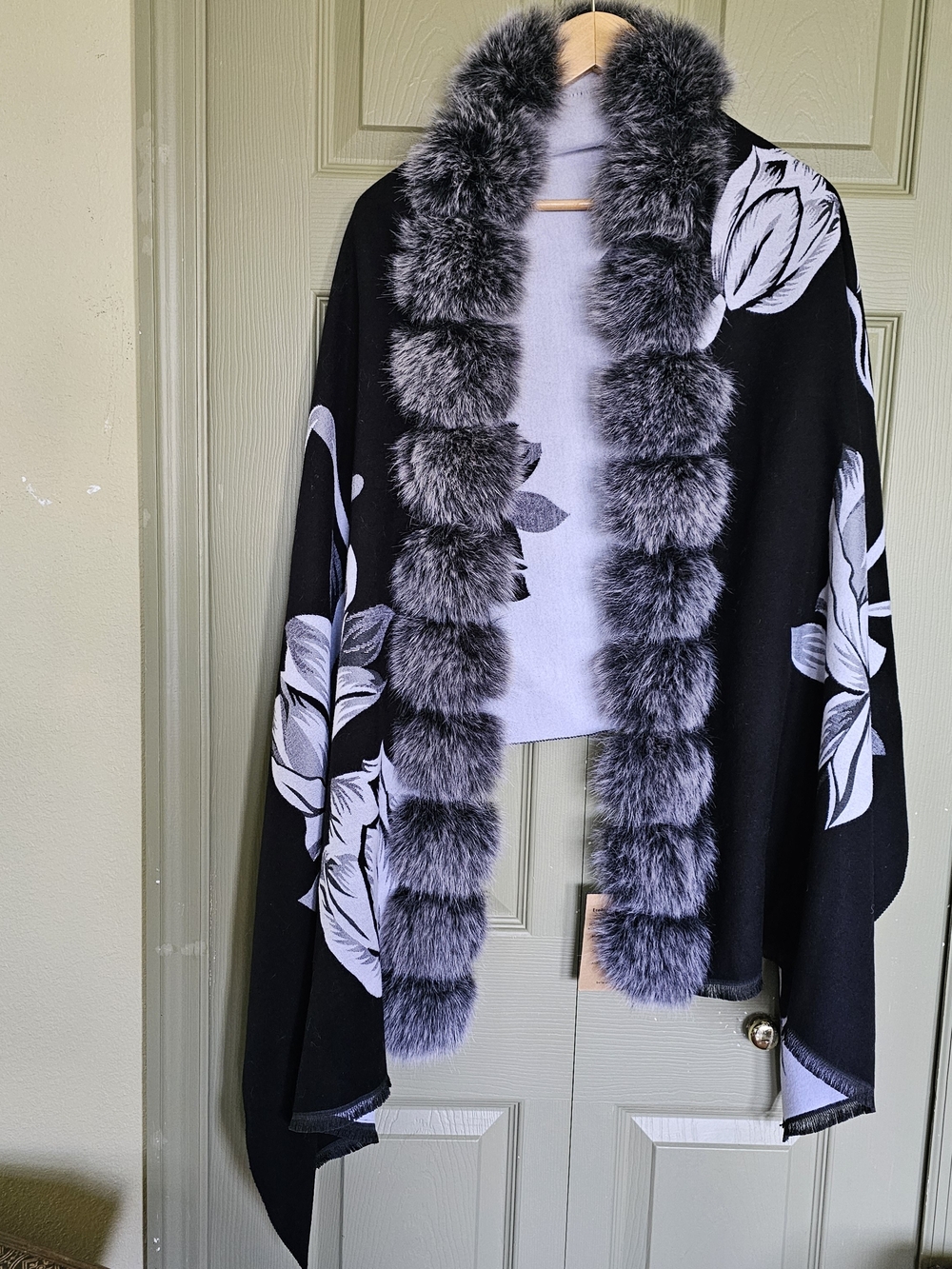 Gray & Black Floral Faux Fur Trim Wrap